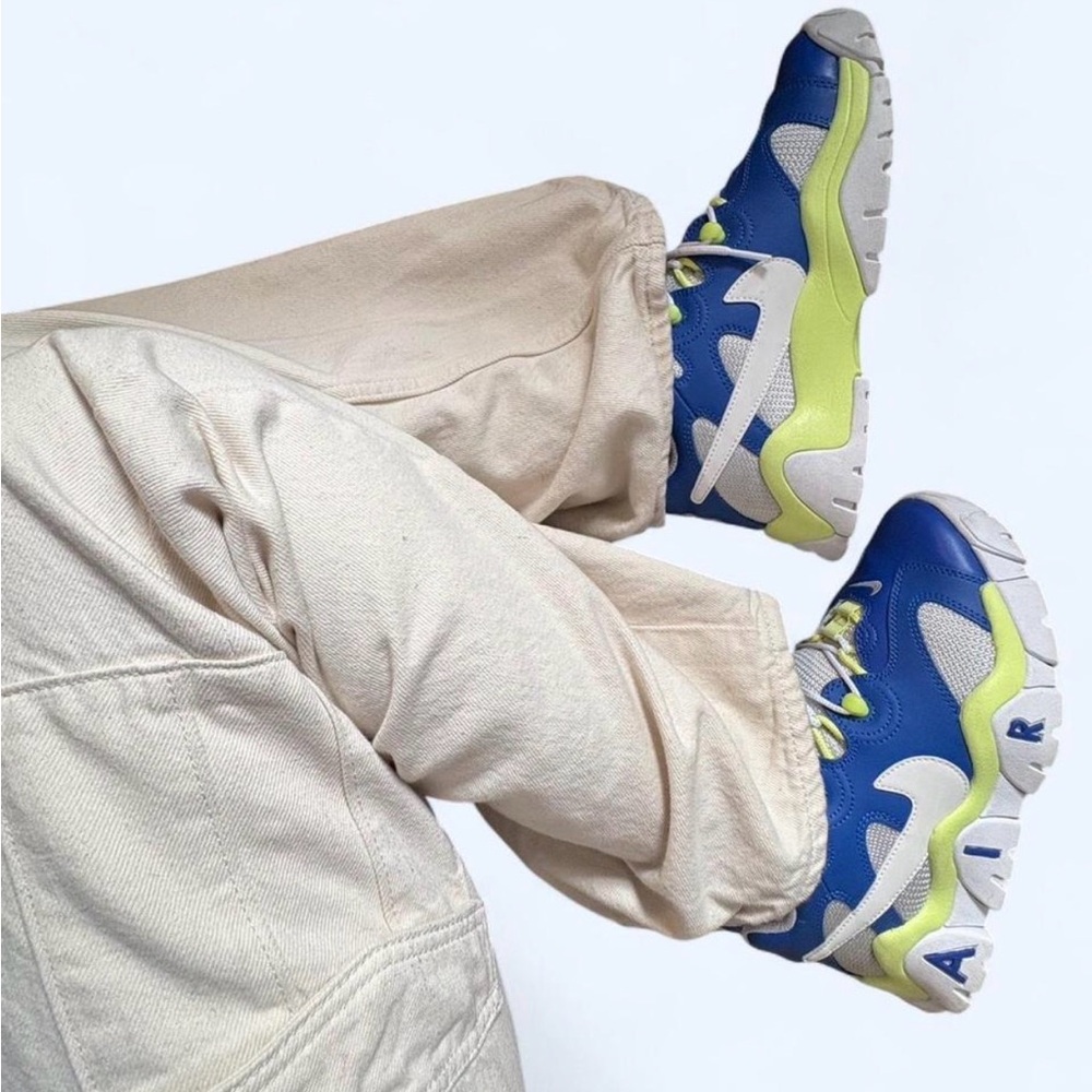 *SOLD* Nike Air Barrage